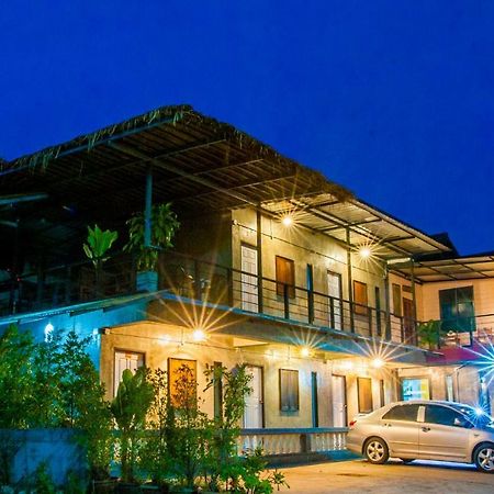 Baantung Homestay Mukdahan Bagian luar foto